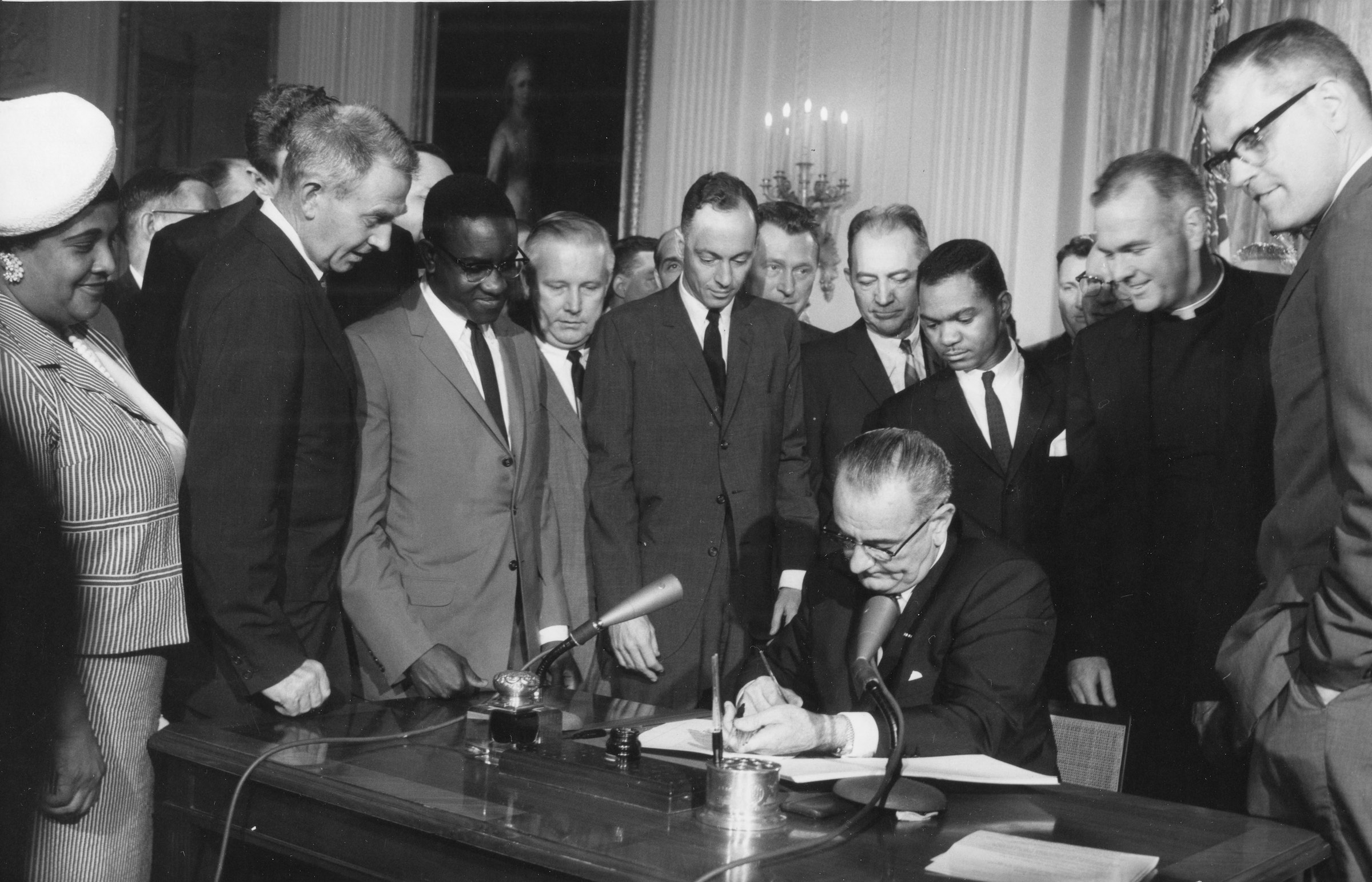 Civil act. Линдон Джонсон 1969. Civil rights Act of 1964.