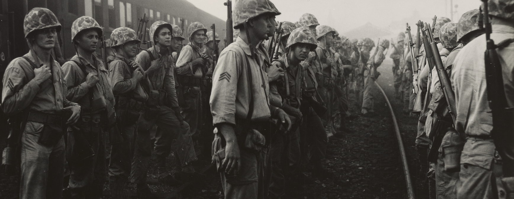 Korean War: 3rd platoon of D Co, 2nd Bn, 5th marines muster